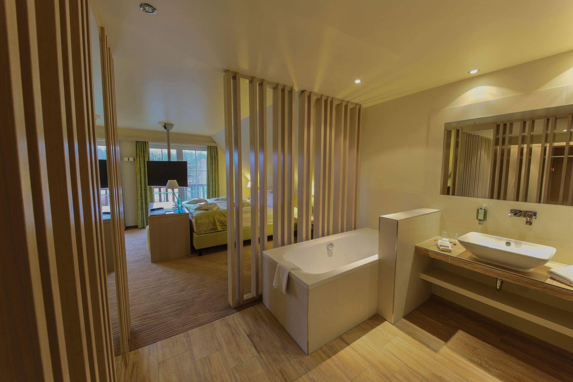 Logis Hotel Kur- Und Wellnesshaus Spree Balance ブルク エクステリア 写真